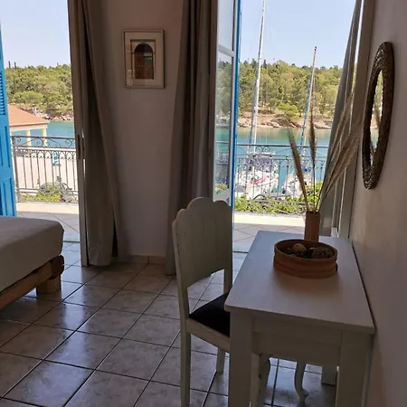 Bed and Breakfast Seamore Γαλαξίδι